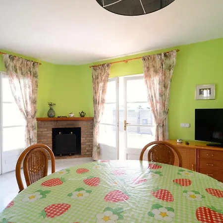 Holiday home La Vinya 02