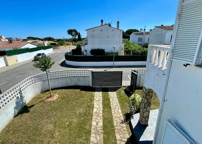 Ferienhaus La Vinya 02 *
